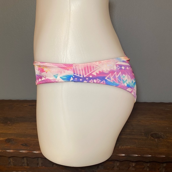 PINK Victoria’s Secret Aztec Print Bikini Bottoms - Picture 3 of 5